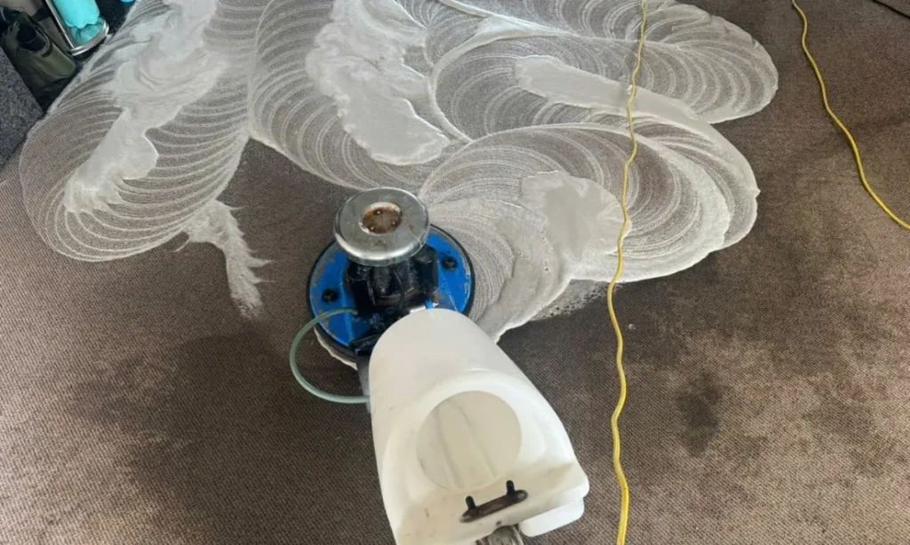 Hình ảnh thi công giặt thảm công nghiệp CleanHanoi