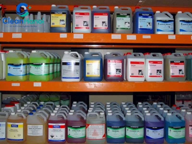 Hóa chất vệ sinh công nghiệp phù hợp từng bề mặt