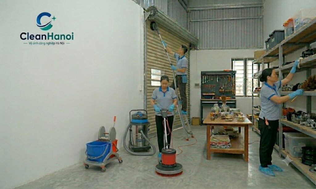 Vệ sinh kho xưởng nhỏ, mặt bằng tại Gia Lâm