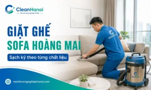 Đội thi công CleanHanoi kiểm tra chất liệu và vệ sinh sofa phòng khách tại nhà bằng thiết bị phun hút phù hợp.
