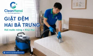 Nhân viên CleanHanoi giặt đệm tại nhà ở Hai Bà Trưng